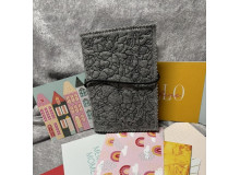 ADVENTSKALENDER 7. Dezember - Stickdatei ITH - Buchhülle A6 Blanko